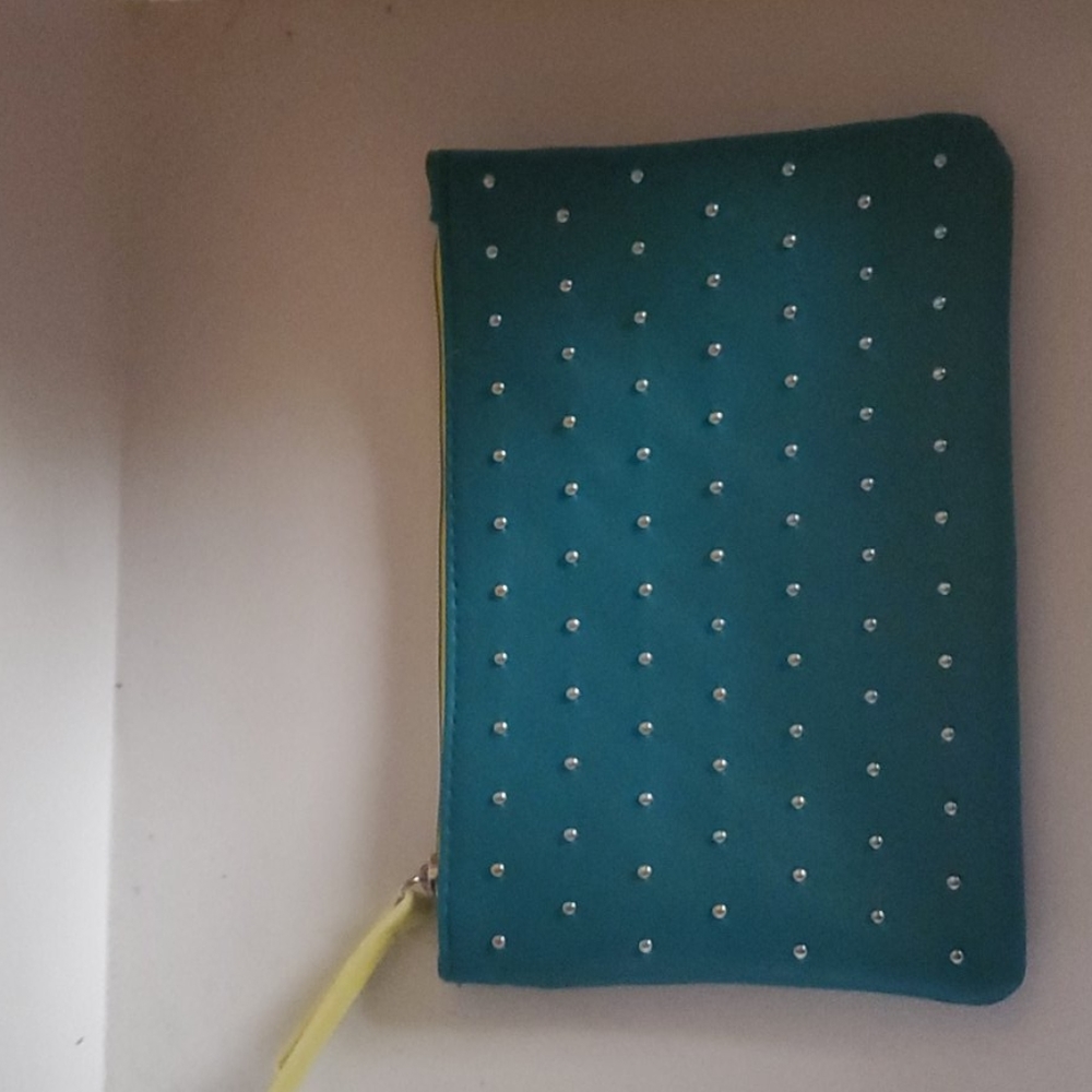 Ipsy Bags - Picture 2 of 2
